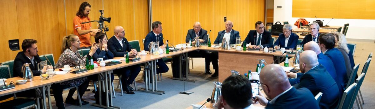 Minister Stefan Krajewski: europejscy ministrowie rolnictwa muszą mówić jednym głosem. Dyskusja o długoterminowych rozwiązaniach dla europejskiego rolnictwa