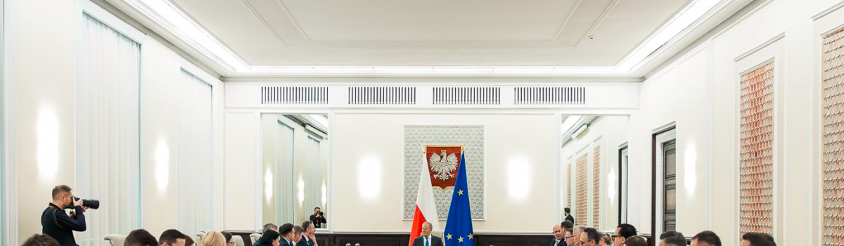 Wyczekiwana pomoc dla rolników. Nawet 3 tys. zł na hektar, wsparcie dla hodowców i dopłaty do kredytów